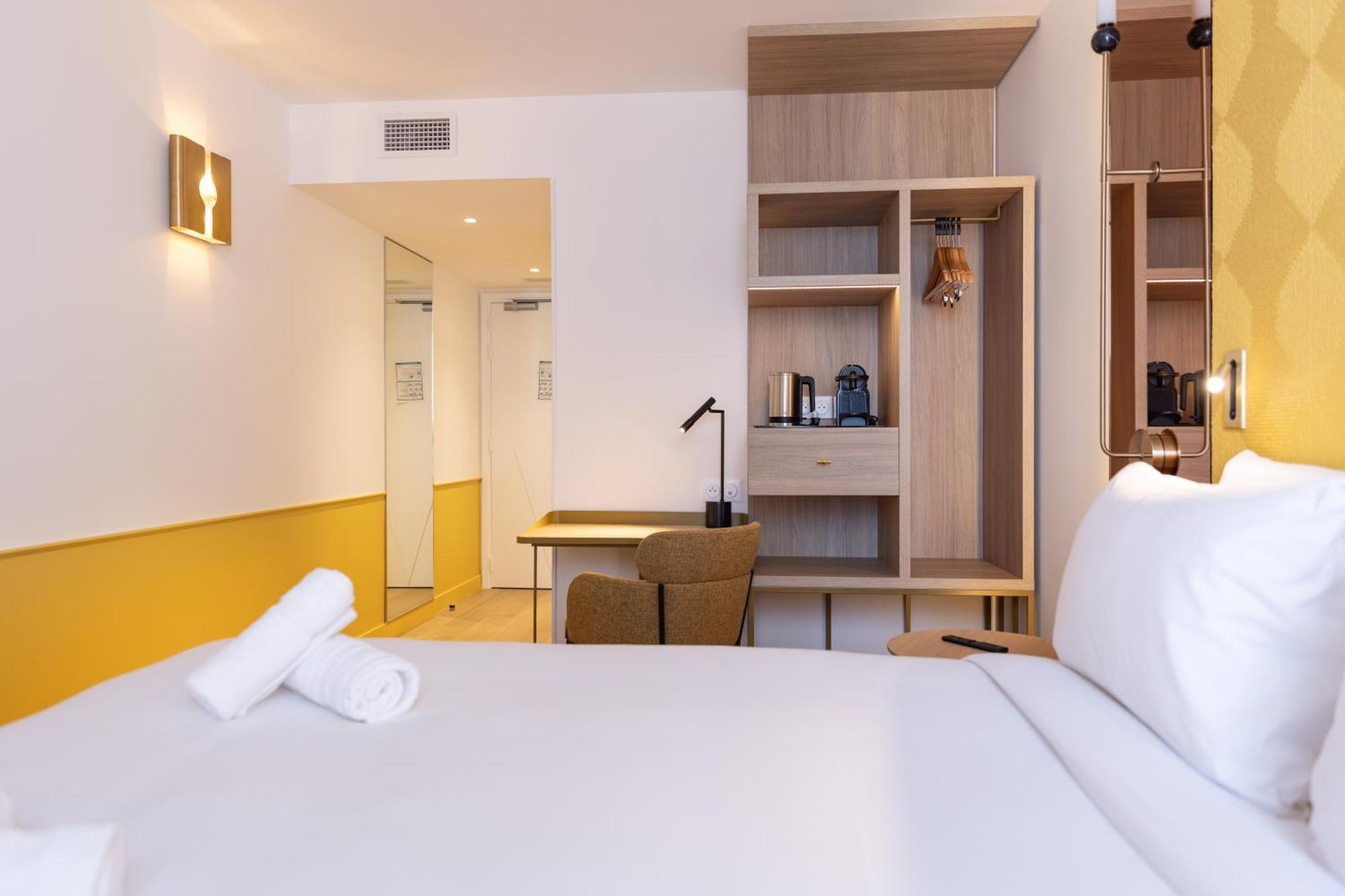 Hotel Kyriad Prestige Paris Asnieres ภายนอก รูปภาพ