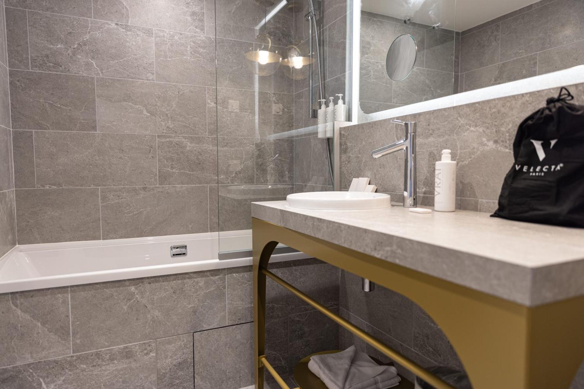 Hotel Kyriad Prestige Paris Asnieres ภายนอก รูปภาพ